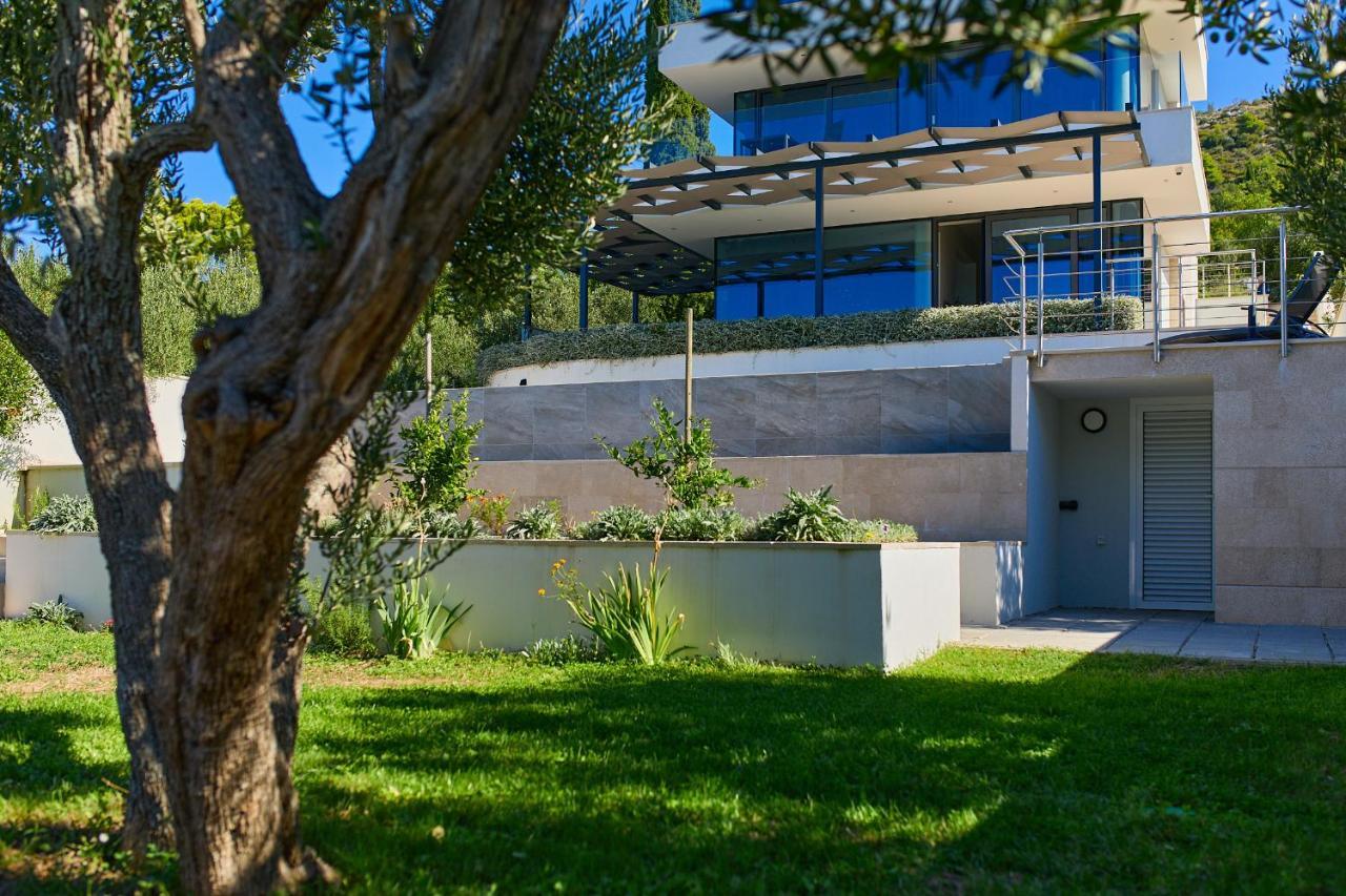 Hedera Estate, Villa Hedera XV 슬라노 외부 사진