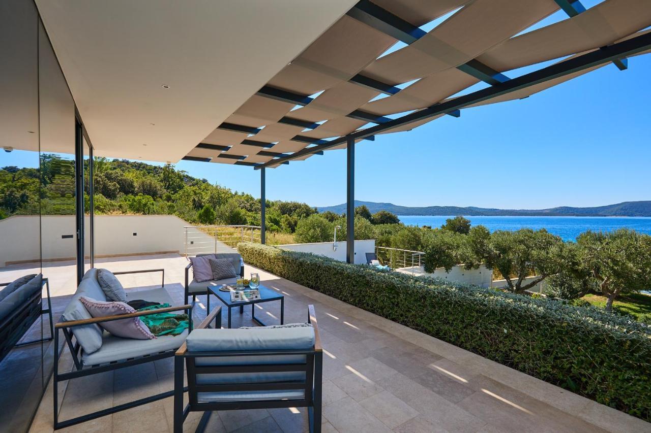 Hedera Estate, Villa Hedera XV 슬라노 외부 사진